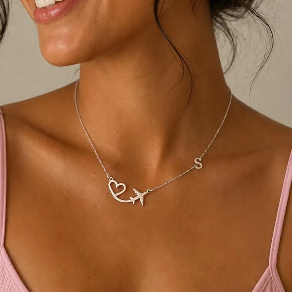 Collar con colgante de avión y - Engraved Name Necklace reseña y precio