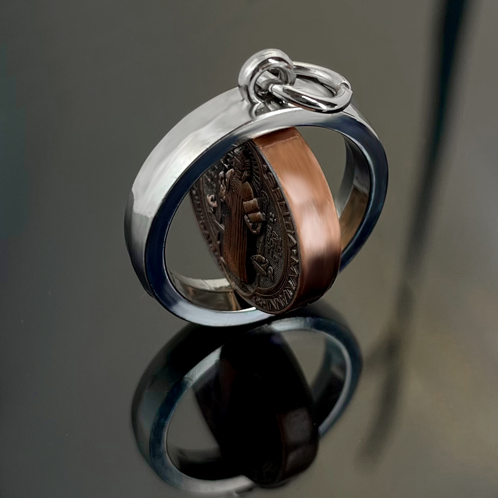 Nuevo Collar con Medalla de Sa - The Jewelry & Watches reseña y precio
