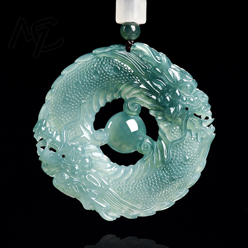 Colgante de Jadeíta Natural co - The Jewelry & Watches reseña y precio