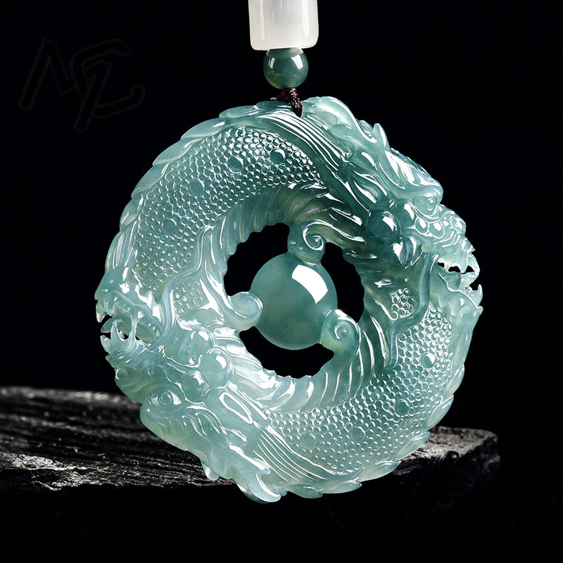 Colgante de Jadeíta Natural co - The Jewelry & Watches reseña y precio