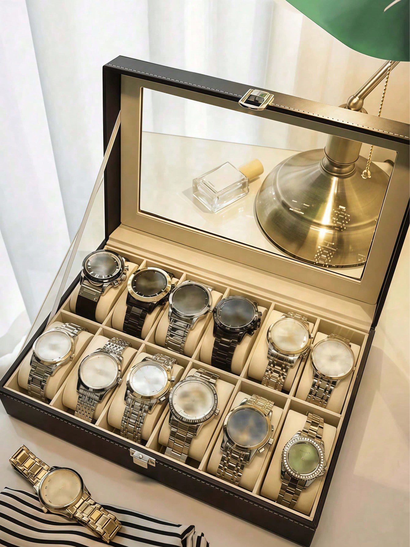 Caja de Relojes de Cuero con C - Jewelry Type Watches reseña y precio
