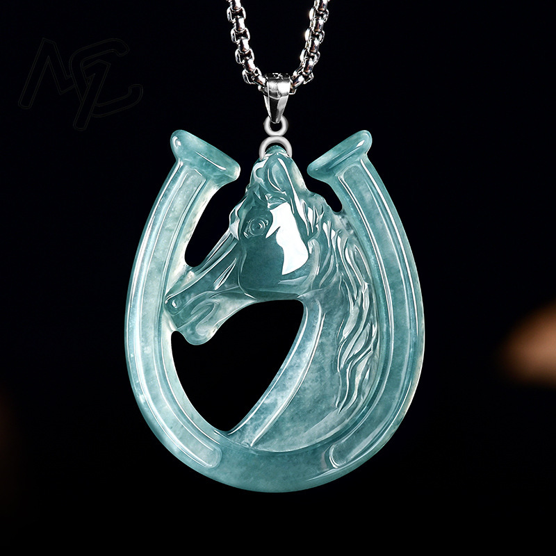 Collar con Colgante de Jade Az - The Jewelry & Watches reseña y precio