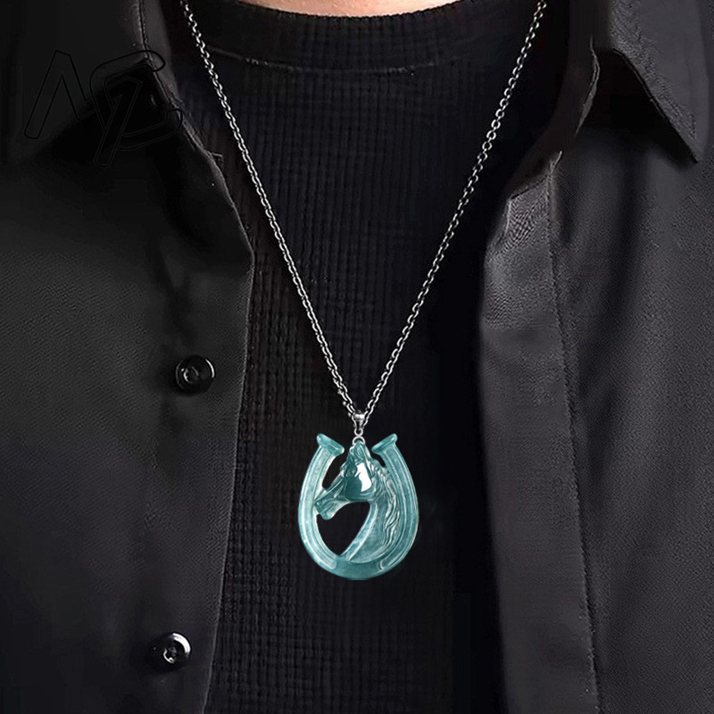 Collar con Colgante de Jade Az - The Jewelry & Watches reseña y precio