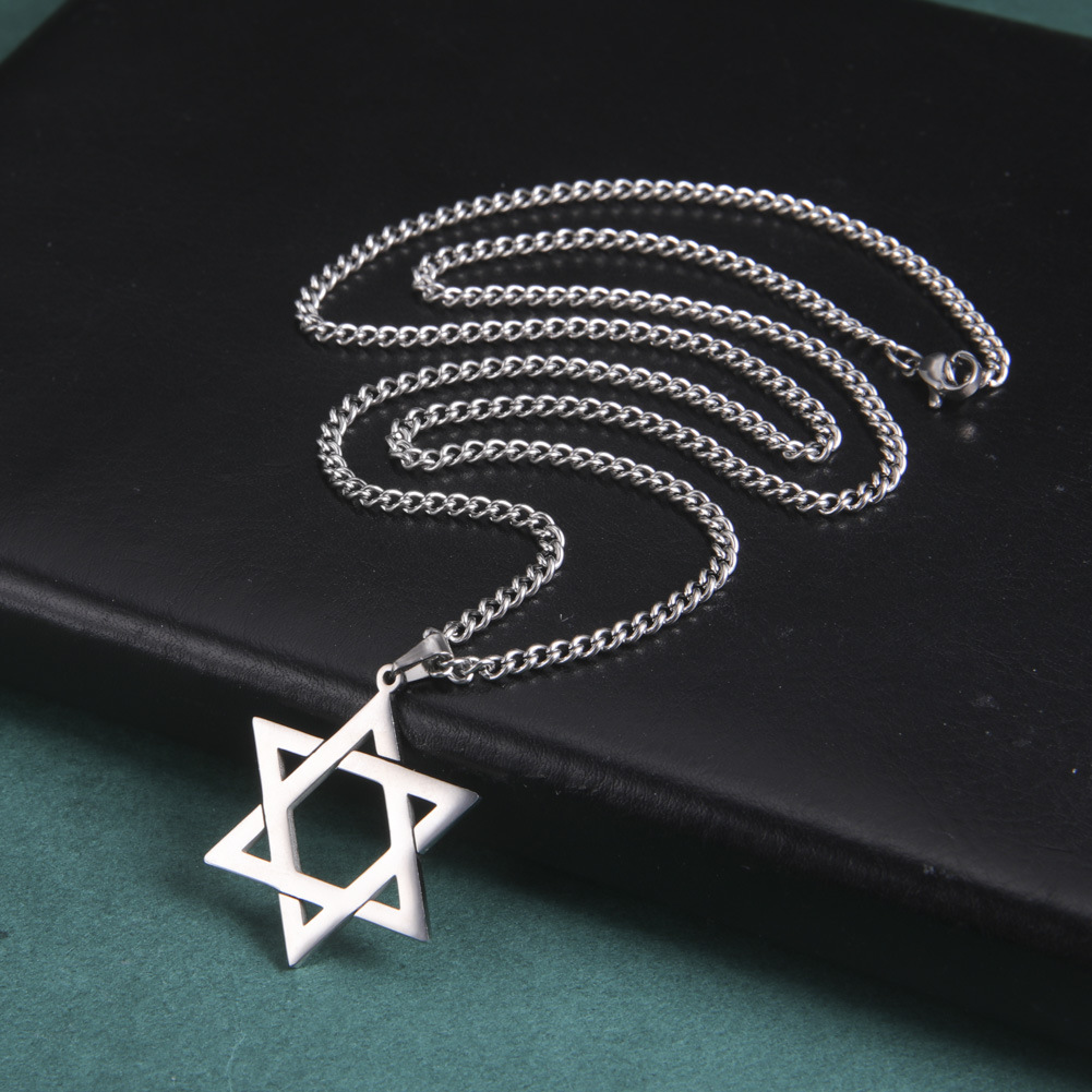 Collar con colgante de estrell - The Jewelry & Watches reseña y precio