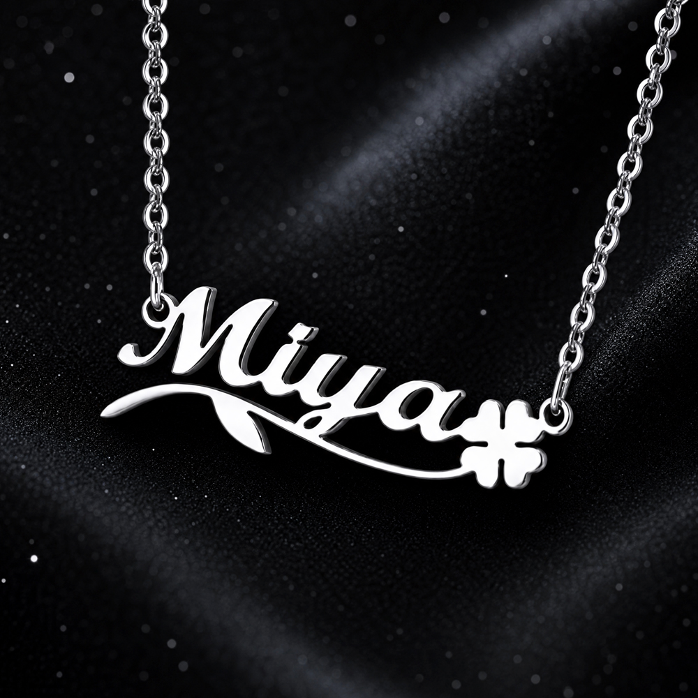 Collar con nombre de mariposa  - Engraved Name Necklace reseña y precio