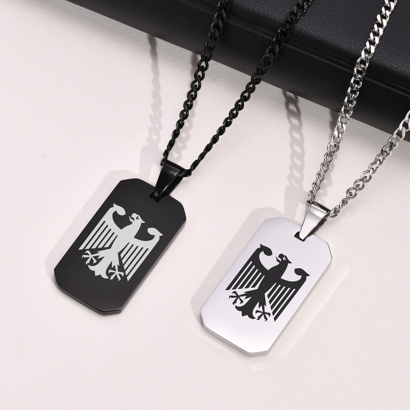Collares cuadrados de águila a - Mens Dog Tag Necklace reseña y precio